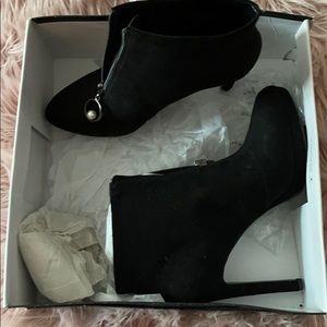 Nine West Suede black  booties